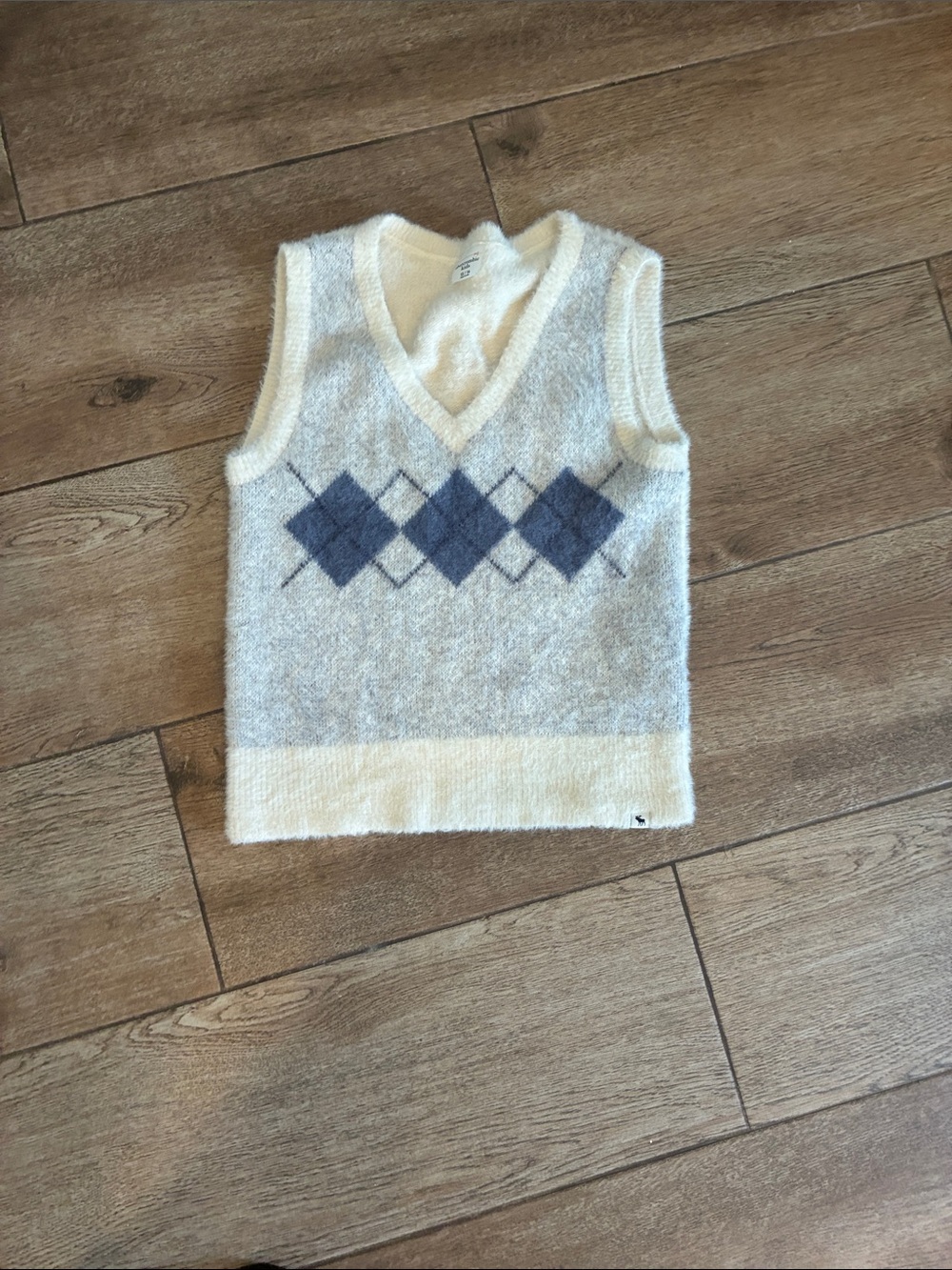 abercrombie kids Cream and Blue Argyle Knit Vest